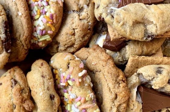 Hello Robin assorted cookies