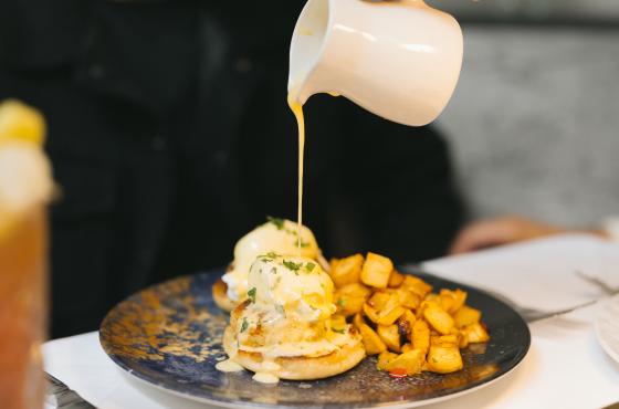 Crab Cakes Eggs Benedict