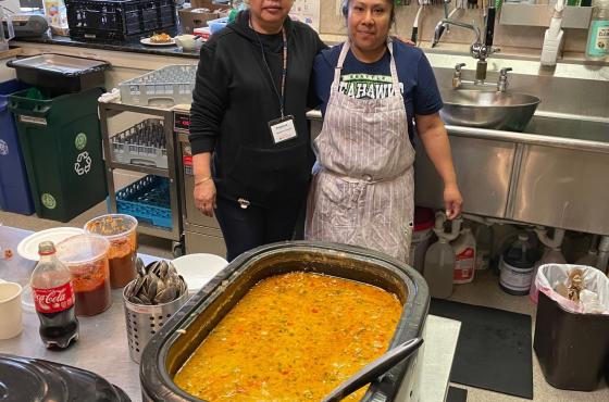 Jubilee reach volunteers in kitchen
