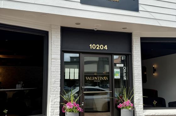 Valentinas Wine Bar Outside 2
