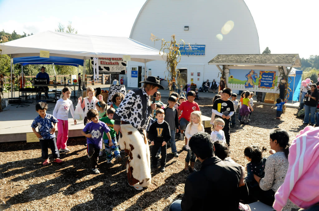 Children enjoying activities at Kelsey Creek Farm in Bellevue Washington
