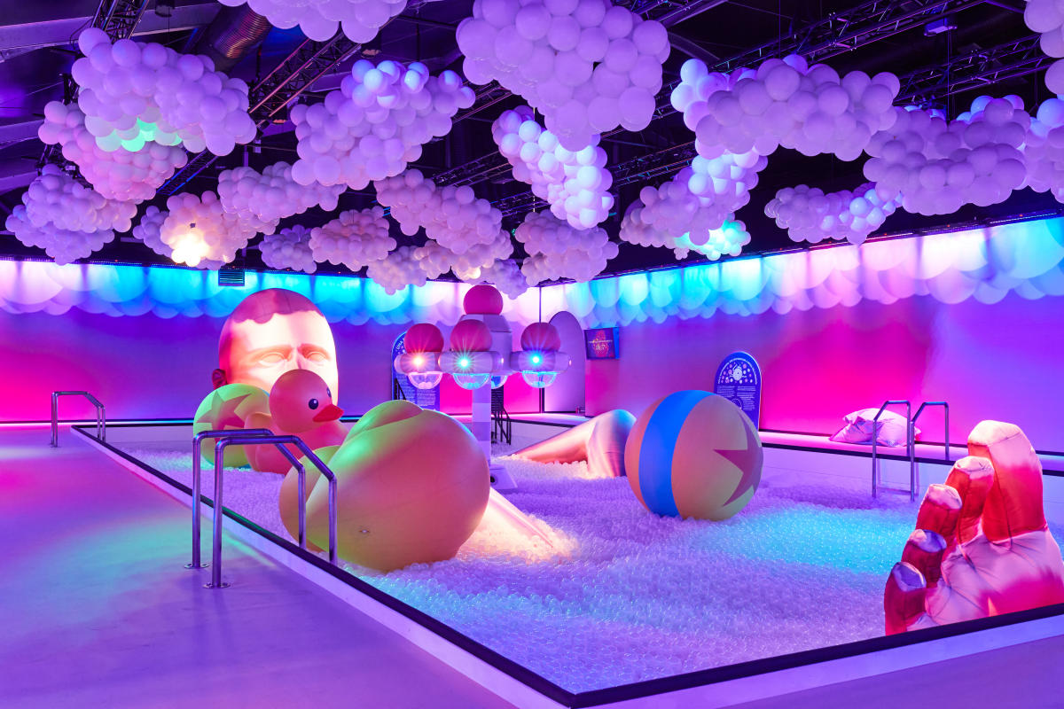 Bubble Planet | Bellevue, WA