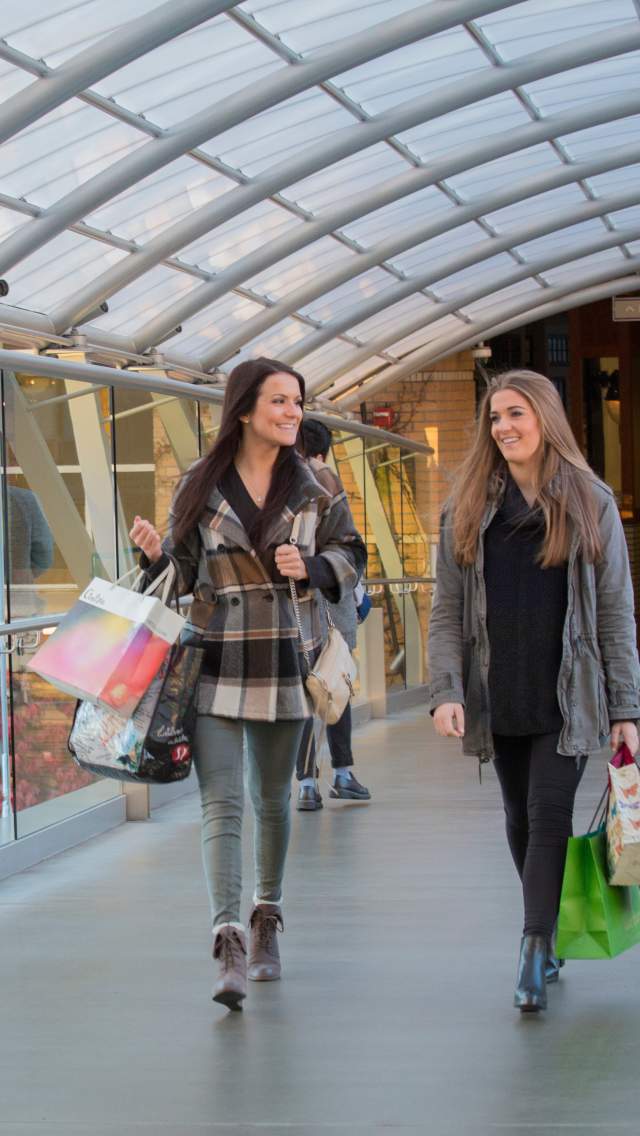 Shopping Bellevue Collection Sky Bridge
