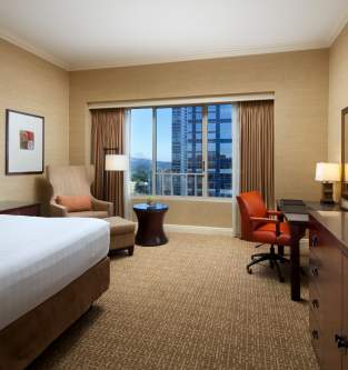 Hyatt Regency Bellevue Bedroom
