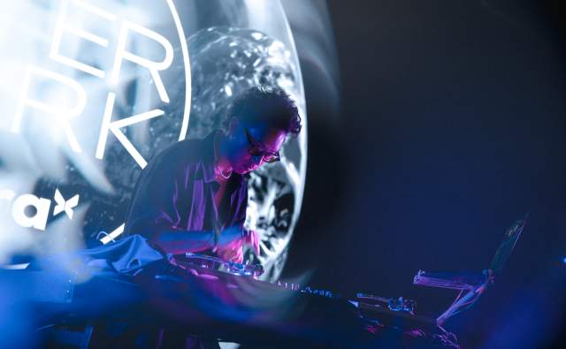 Bellevue After Dark: Live Music, Electric Venues & a Fun Night Out