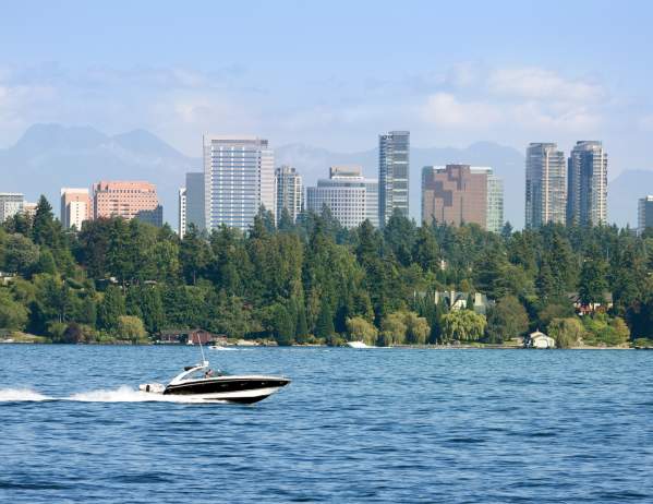 Bellevue Visitor Guide