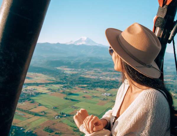 Hot Air Balloon Mount Rainier