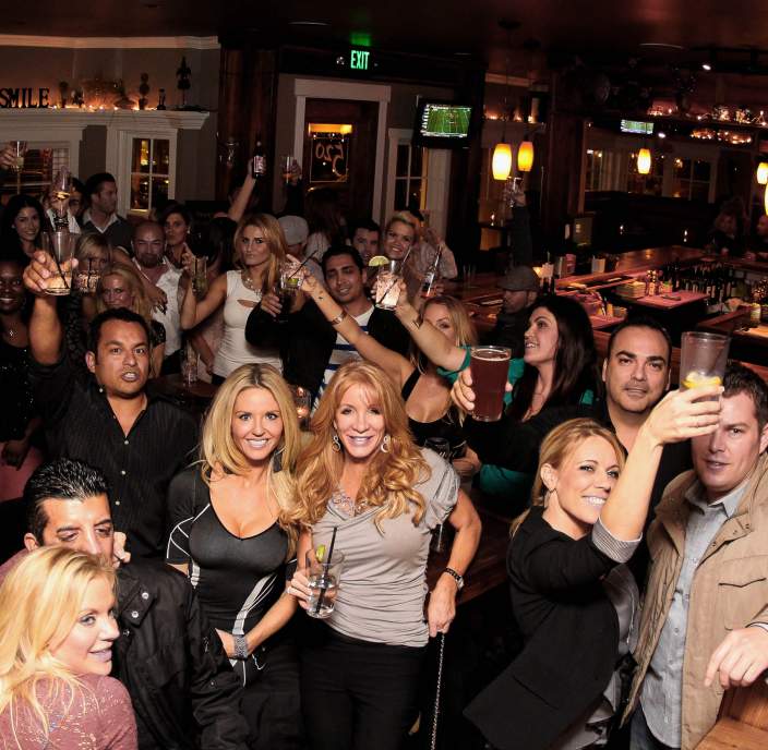 A crowd at 520 Bar and Grill