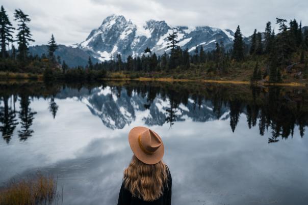 Picture at North Cascades National Park, taken by @HelloEmilie & @JasonCharlesHill during their trip to Bellevue.