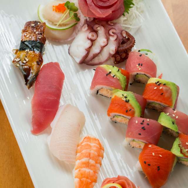 Seastar-2015-Chefs Omakase Sushi Plate