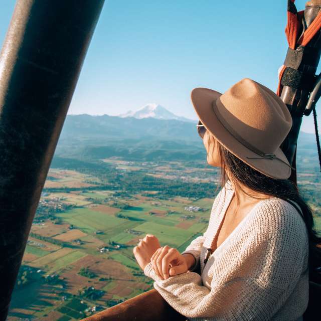 Hot Air Balloon Mount Rainier