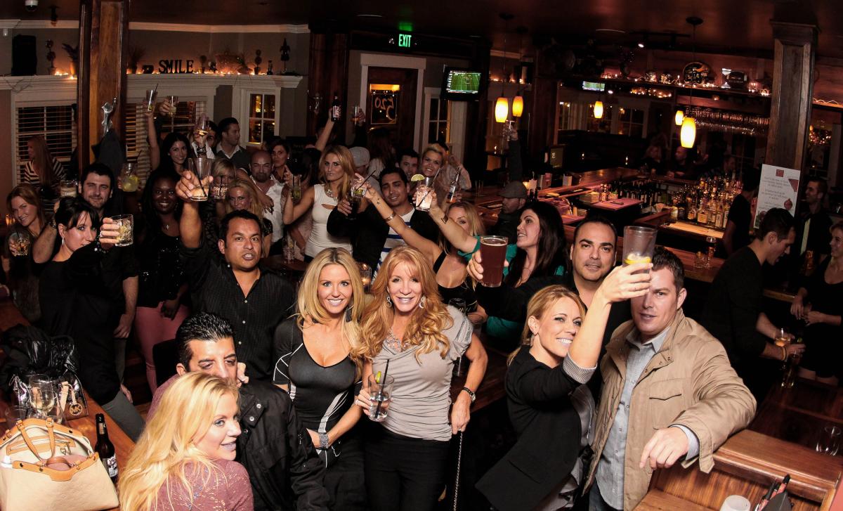 520 Bar and Grill Inside