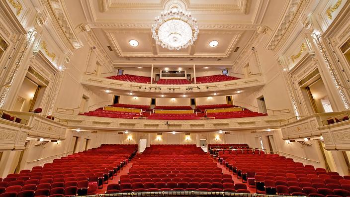 Shubert Theatre, Boch Center