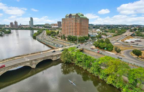 DoubleTree Suites by Hilton Boston &#8211; Cambridge