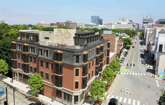 907 Main
