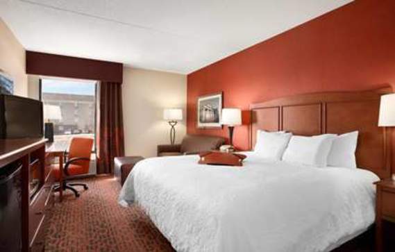 Hampton Inn by Hilton Boston / Braintree