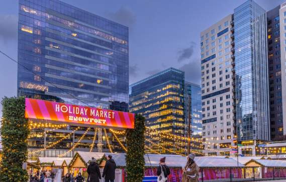 The Holiday Market at Snowport