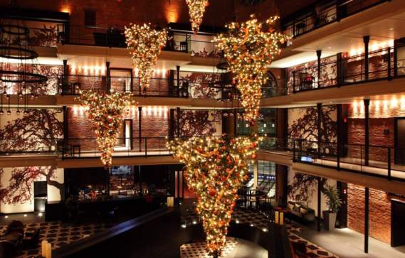 Christmas Stroll at The Liberty