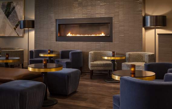 Sheraton Commander Hotel
