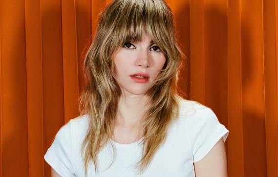 Suki Waterhouse