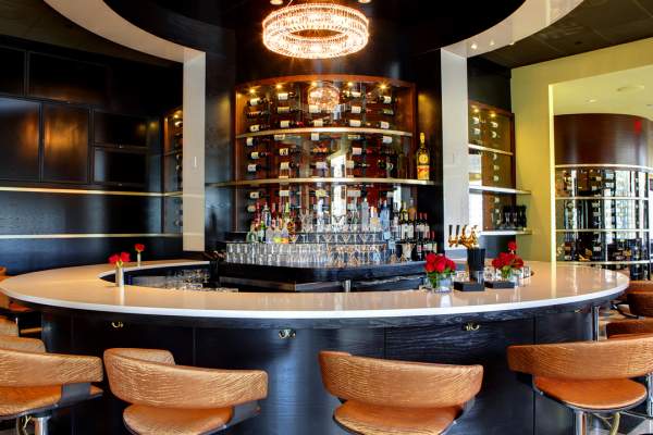 Strega Italiano Seaport