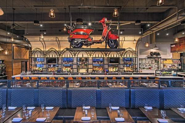 Sulmona Restaurant & Bar