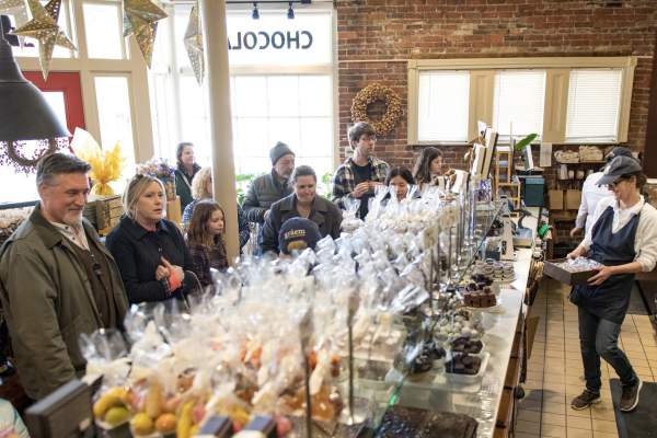 Sweetheart Stroll: Concord History & Chocolate Lovers Walking Tour