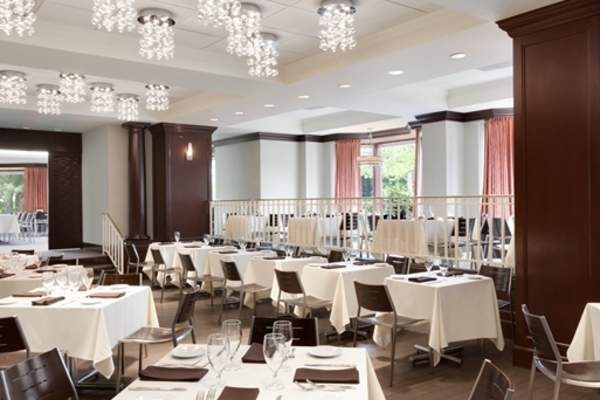 Grille at Hobbs Brook at Embassy Suites Hotel &#8211; Boston/Waltham