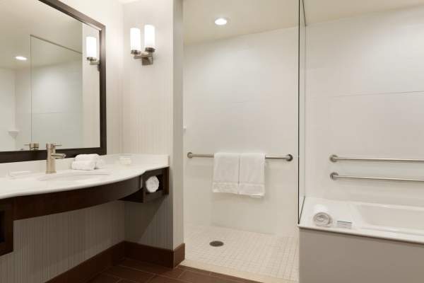 Hilton Garden Inn Boston Logan Airport