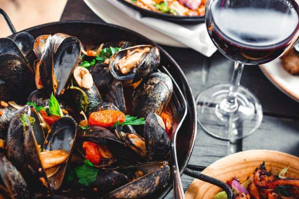The Pearl Seafood Bar and Grill