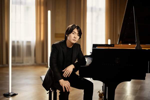 All Rachmaninoff: Andris Nelsons with Seong-Jin Cho