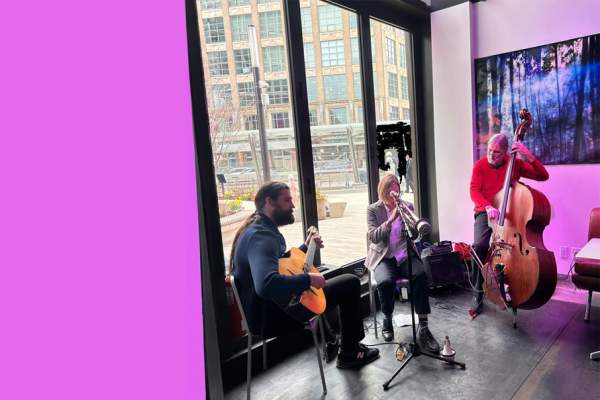 Sunday Brunch y Jazz at Rosa y Marigold