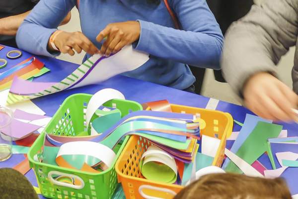 Family-friendly Arts & Crafts