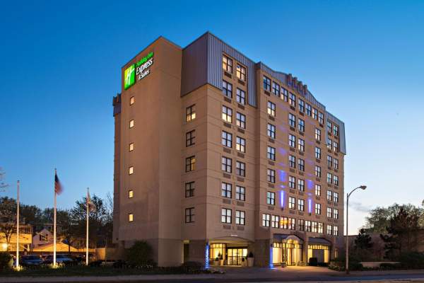 Holiday Inn Express & Suites Boston - Cambridge