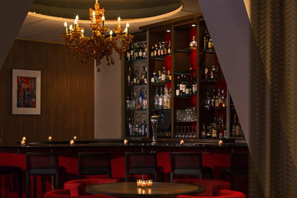 The Ruby Room - The Onyx Hotel