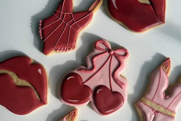 Lips Lace & Love: Valentine’s Day Cookie Decorating Workshop