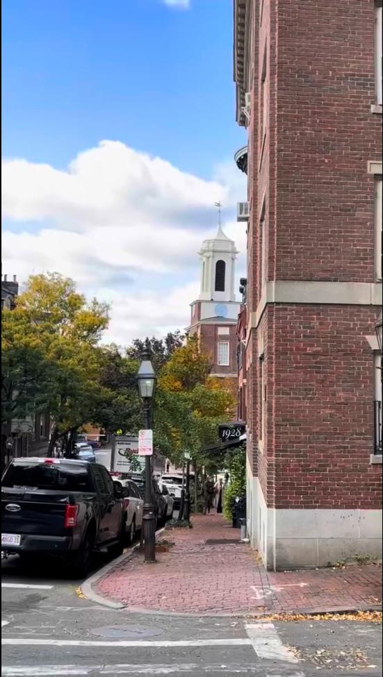 Video Thumbnail - vimeo - Beacon Hill in Fall