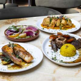 Dine Out Boston Capricho