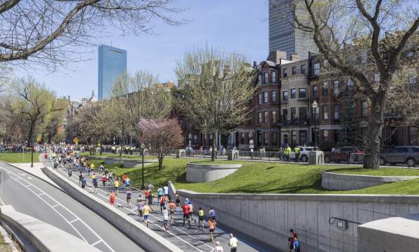 2022 Boston Marathon runners