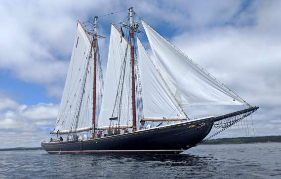 Canada: Bluenose II