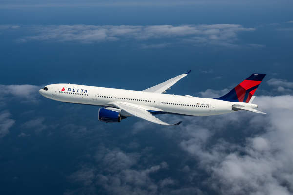 Delta Airways- Liberia, Barcelona, Milan