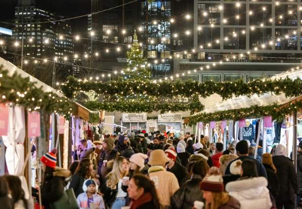 Crowd shopping at Snowport
