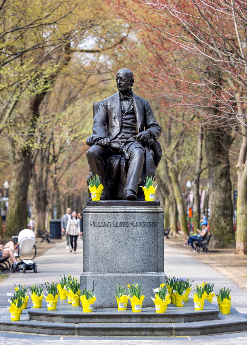 Statue in the Commonwealth Mall