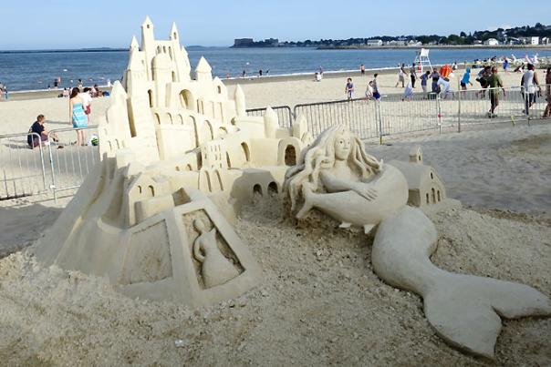 Revere-Beach-Sand-Sculpting-2013-Mermaid-Castle