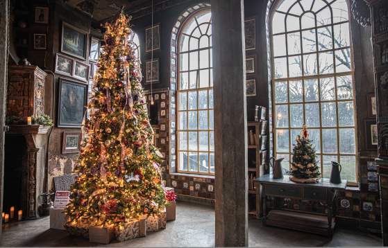 Holidays at Fonthill Castle