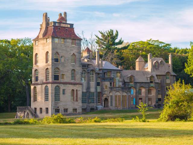 Fonthill Castle