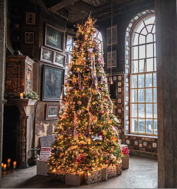 Holidays at Fonthill Castle