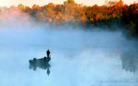Early in the morning is the perfect time to fish in peace and quiet anywhere in the Delaware River.