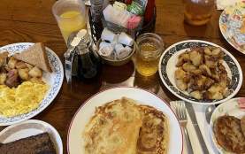 Gilmore Girls Blog- Pat's Colonial Kitchen