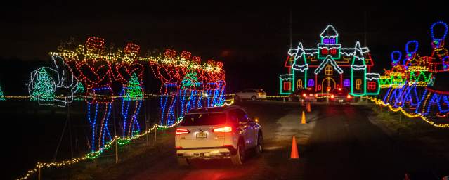 Shady Brook Farm Holiday Light Show